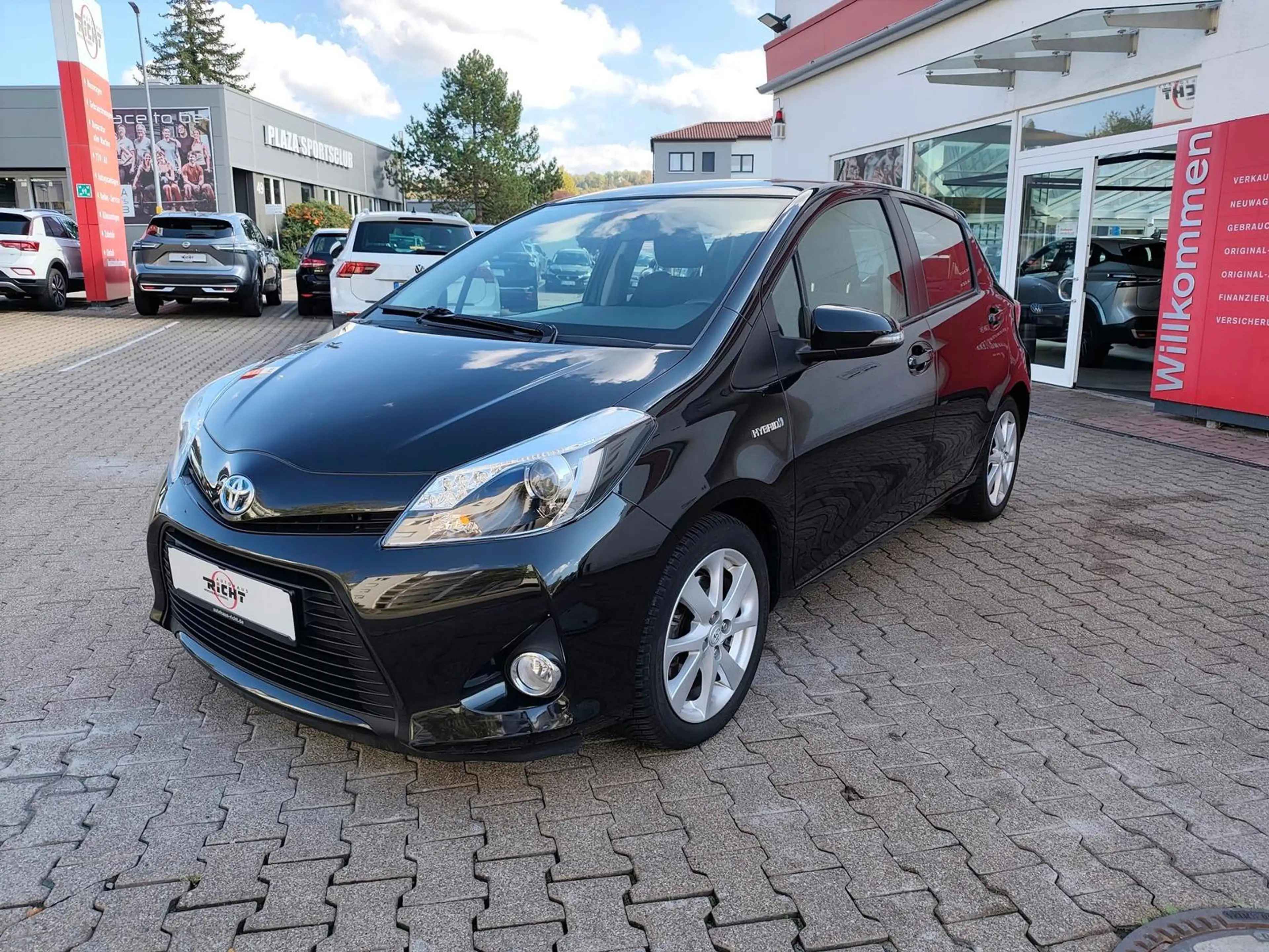 Toyota Yaris 1.5 Hybrid Club Kamera Pano — photo 2