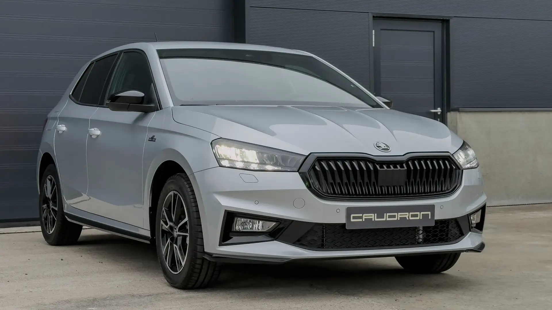 Skoda Fabia 1.0 TSI / AUTOMAAT / *NIEUW* 5 YEAR WARRANTY Zilver - 1