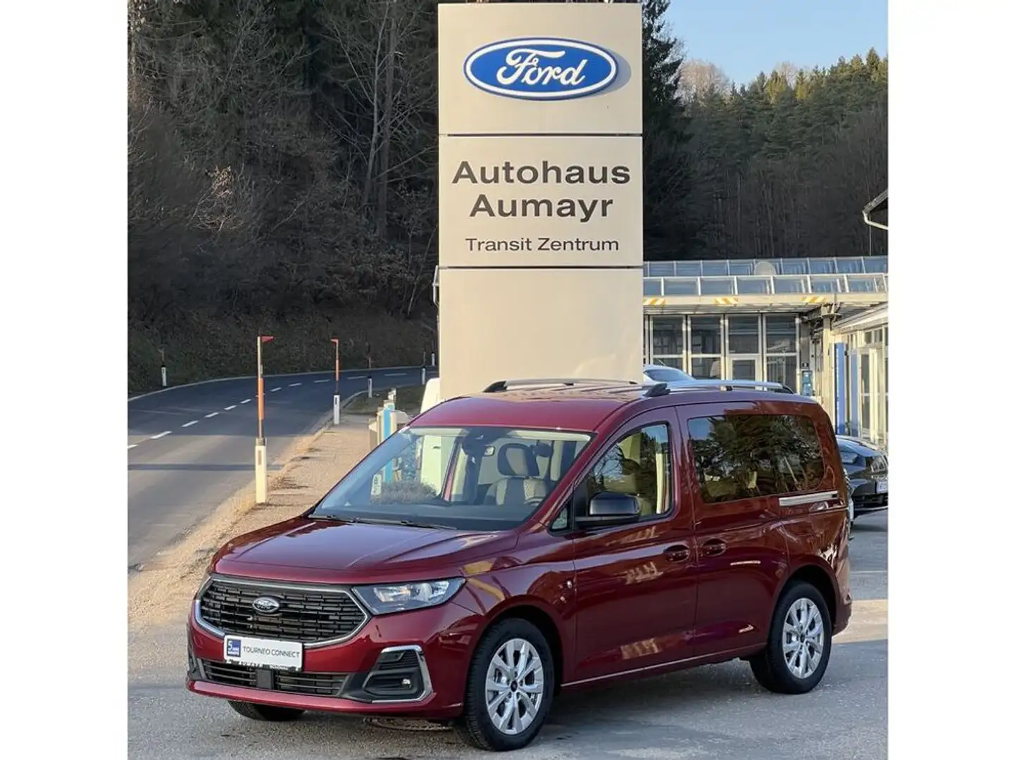Ford Tourneo Connect Titanium Rot - 1