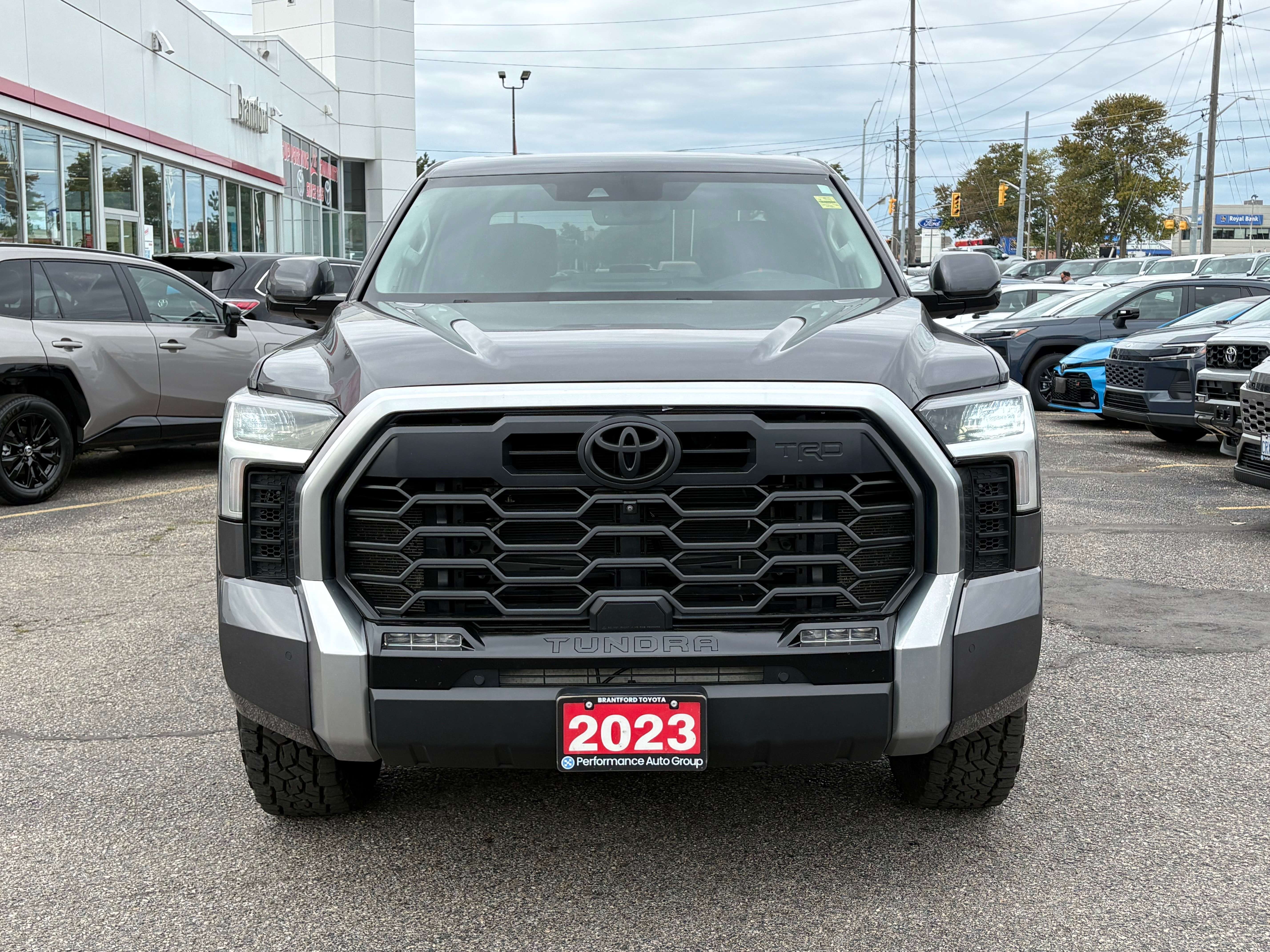 2023 Toyota Tundra (sold) -LIMITED - OFF ROAD PACKAGE - TONNEAU COVER — снимка 1