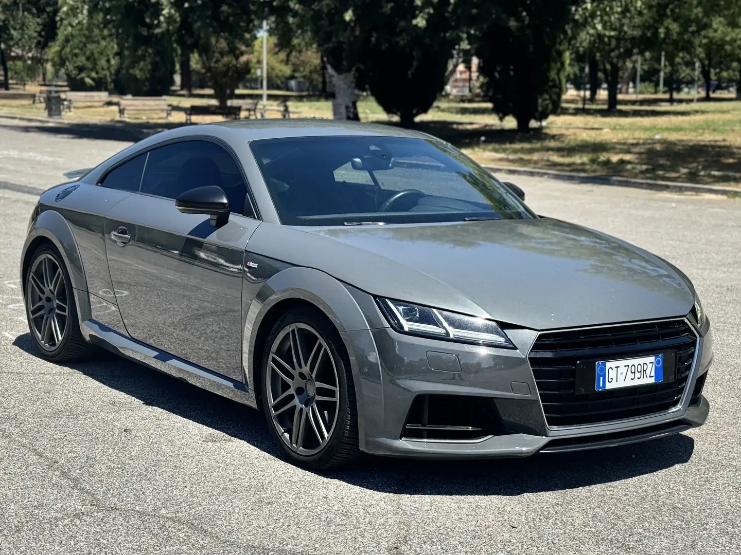 Audi TT Coupe 2.0 tfsi S line s-tronic Matrix Gri - 1