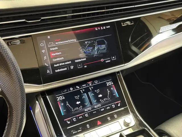 Audi Q7 view 20