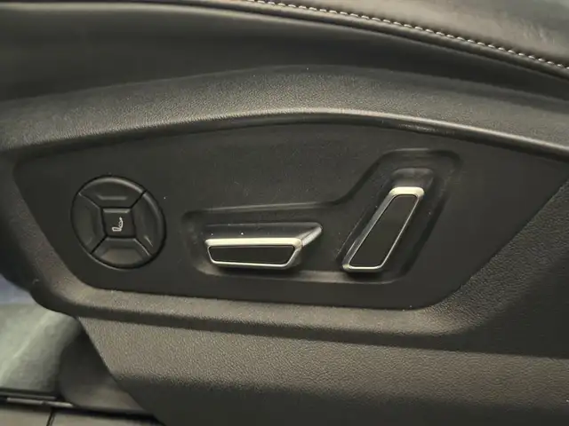 Audi Q7 view 15