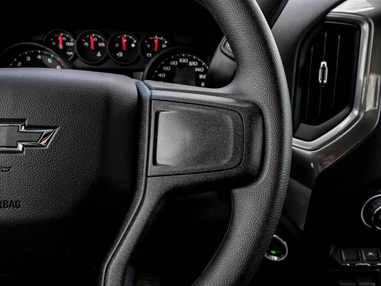 Chevrolet Silverado 1500 снимка Chevrolet Silverado 1500
