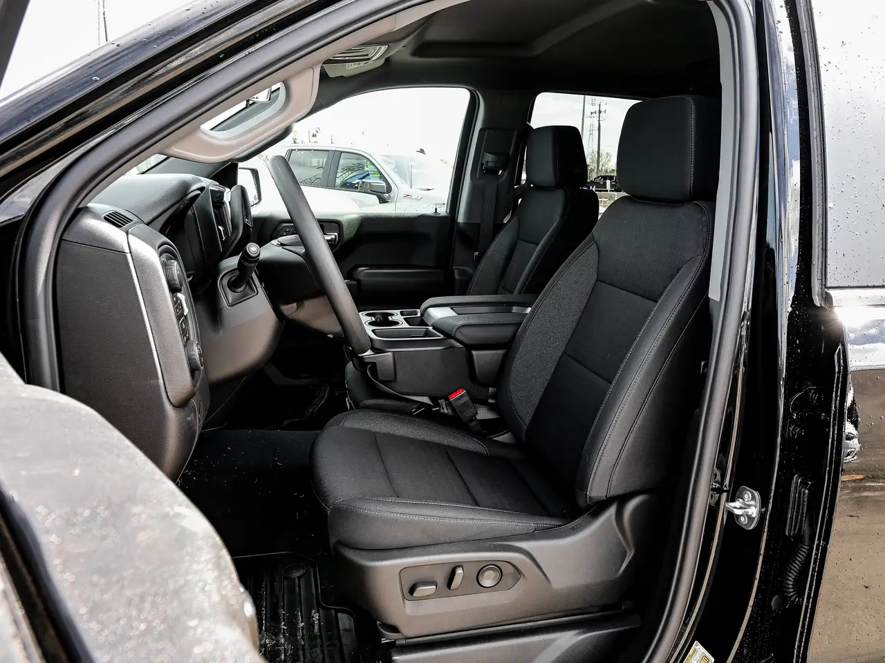 Chevrolet Silverado 1500 снимка Chevrolet Silverado 1500