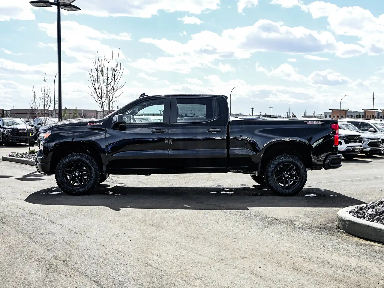 Chevrolet Silverado 1500 снимка Chevrolet Silverado 1500