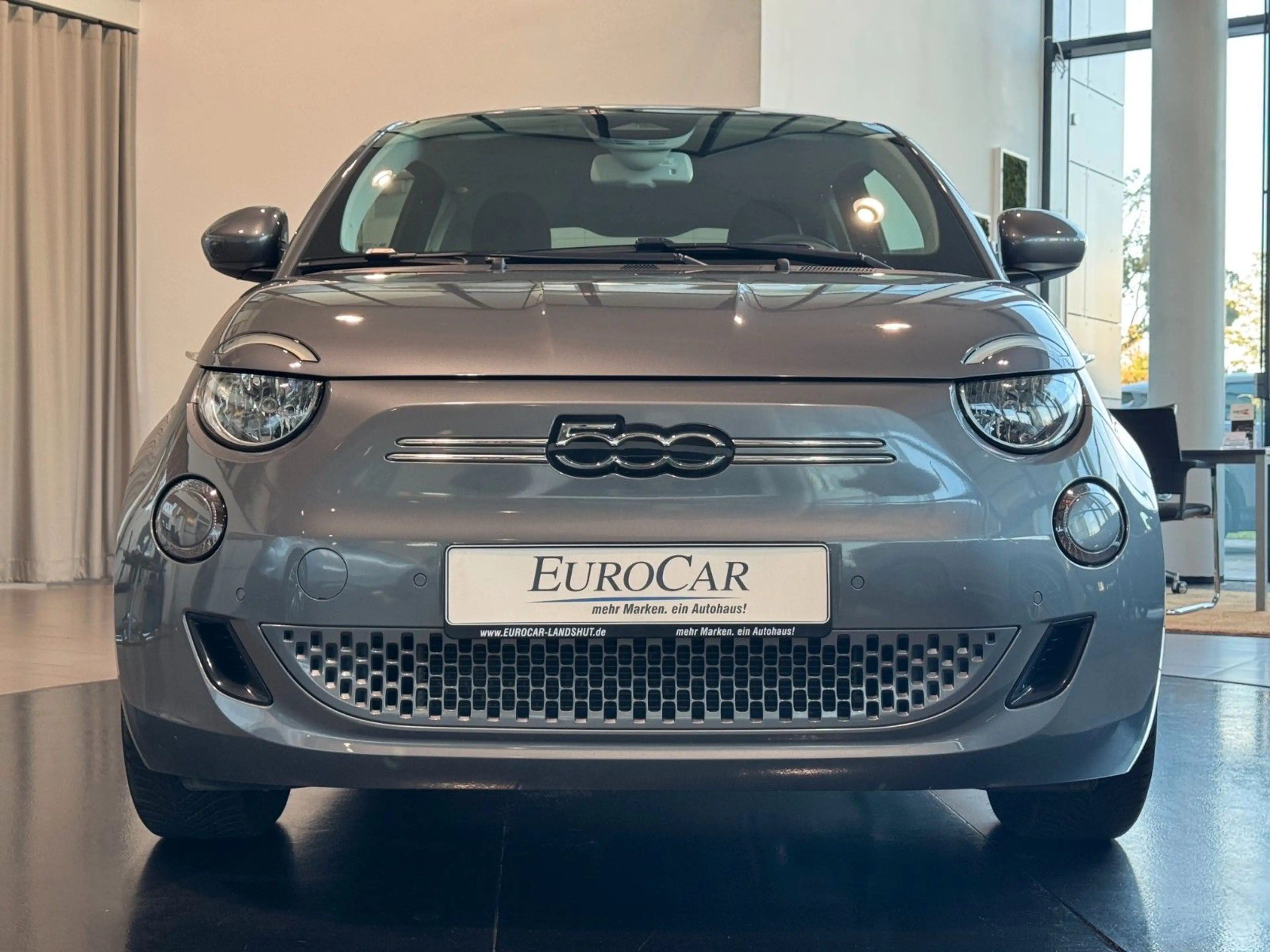 Fiat 500e 42kW/h SmartphoneInt SpurhalteA Shzg Kamera — photo 14