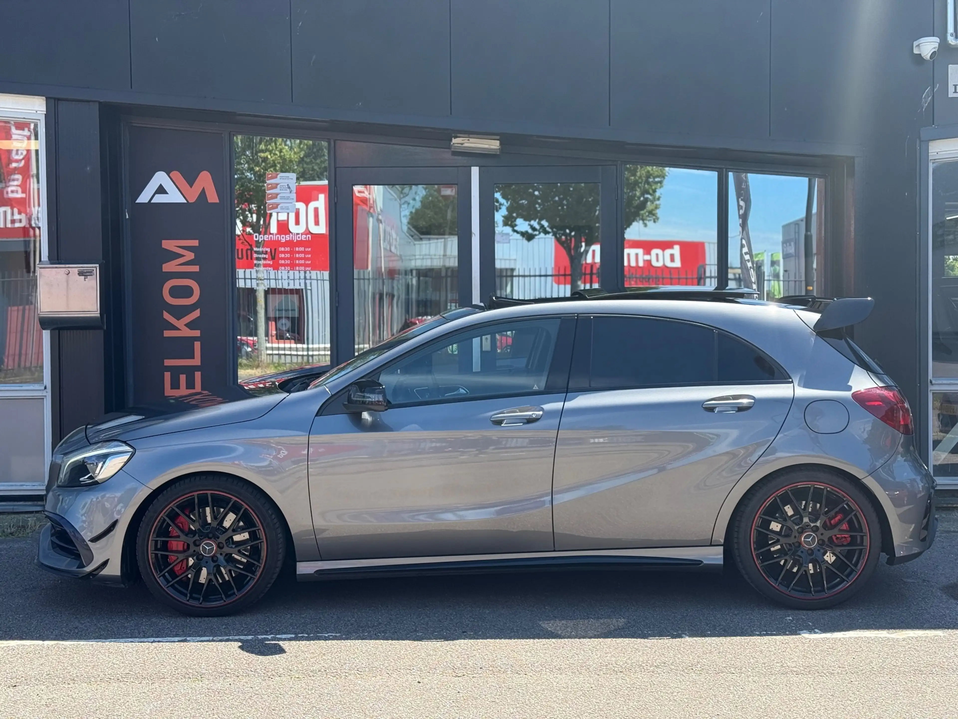 Mercedes-Benz A 45 AMG 4MATIC | Pano | Camera | Cruise — photo 5