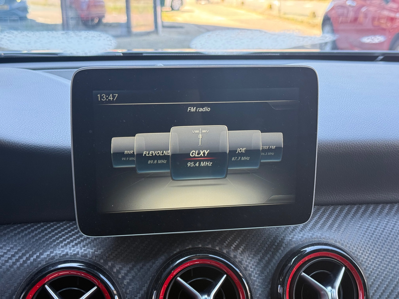 Mercedes-Benz A 45 AMG 4MATIC | Pano | Camera | Cruise — photo 19