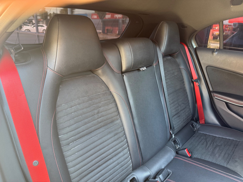 Mercedes-Benz A 45 AMG 4MATIC | Pano | Camera | Cruise — photo 13