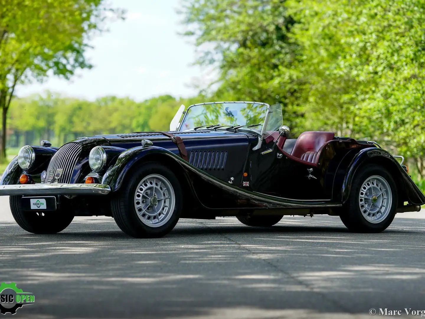 Morgan Plus 8 3.9 Injection Чорний - 1