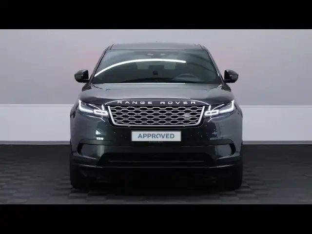 Land Rover Range Rover Velar view 2