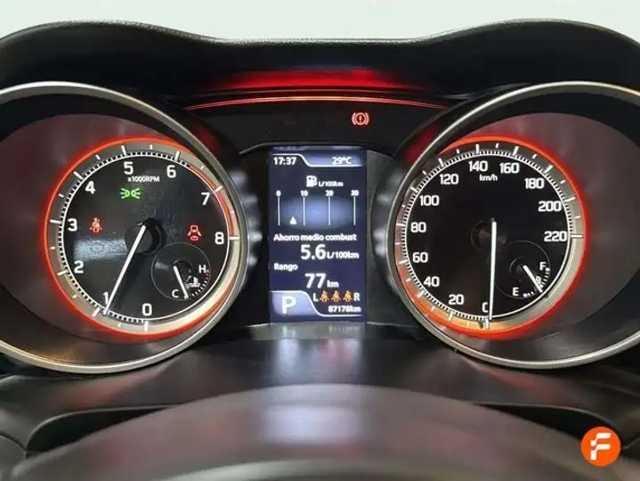Suzuki Swift 1.2 GLE Mild Hybrid 2021, foto 12