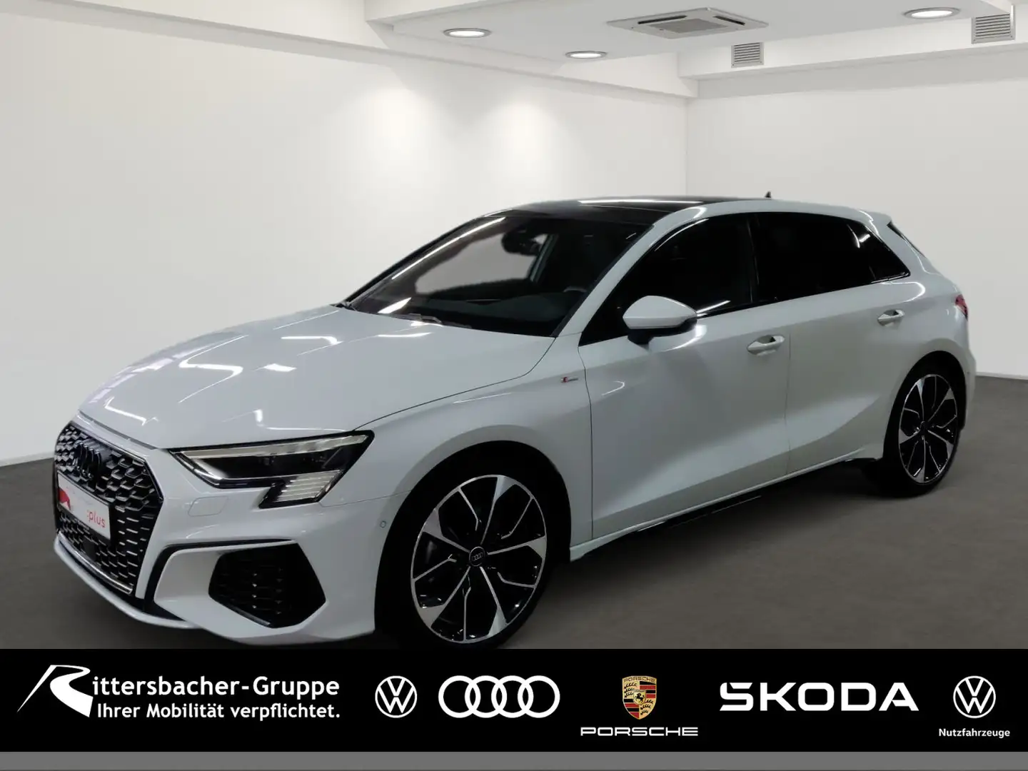 Audi A3 35 TDI s-line Matrix Navi PANO B&O White - 1