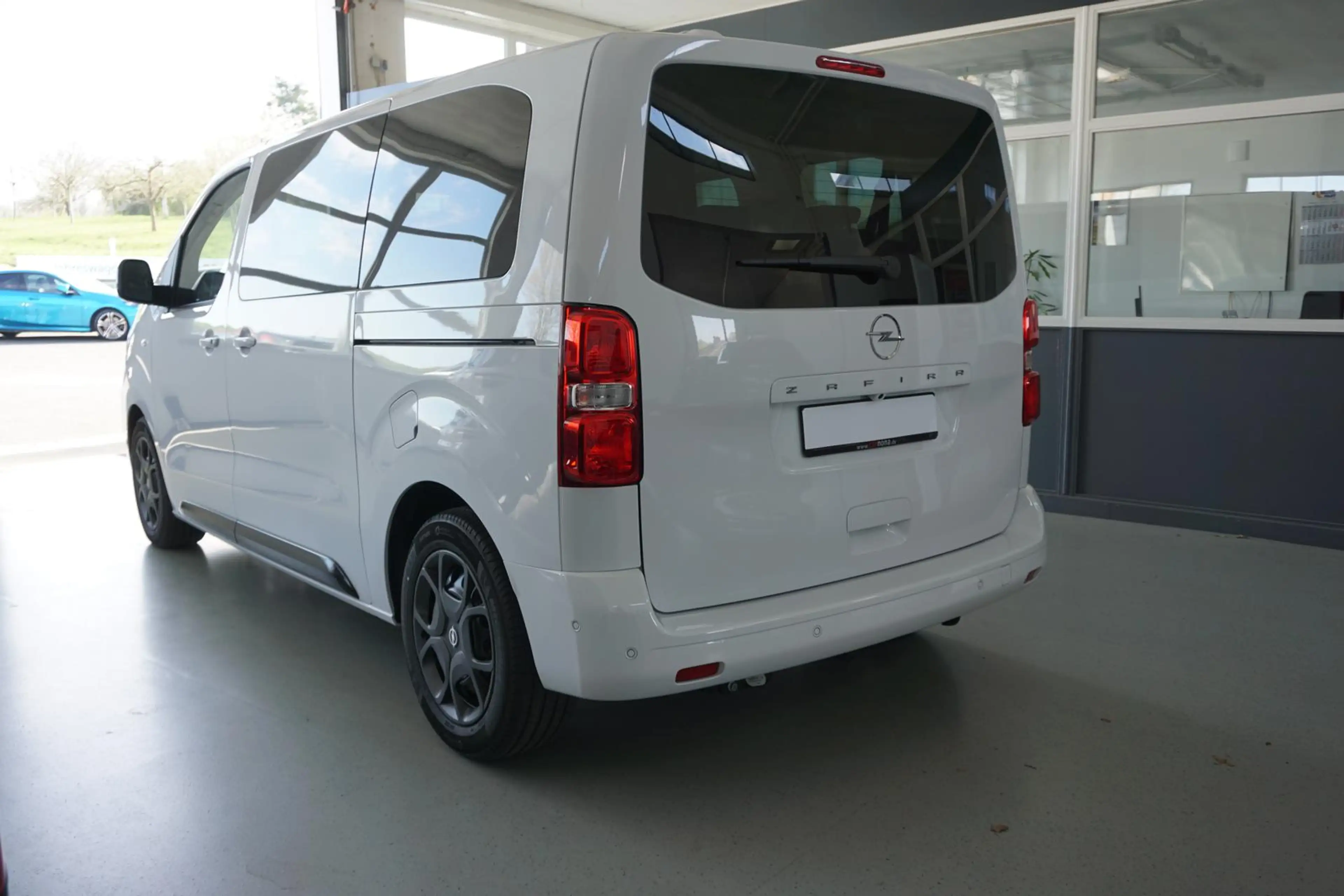Opel Zafira Life 2.2 AT*9-Sitz Navi*AHK* Kamera*Sitzh — photo 8
