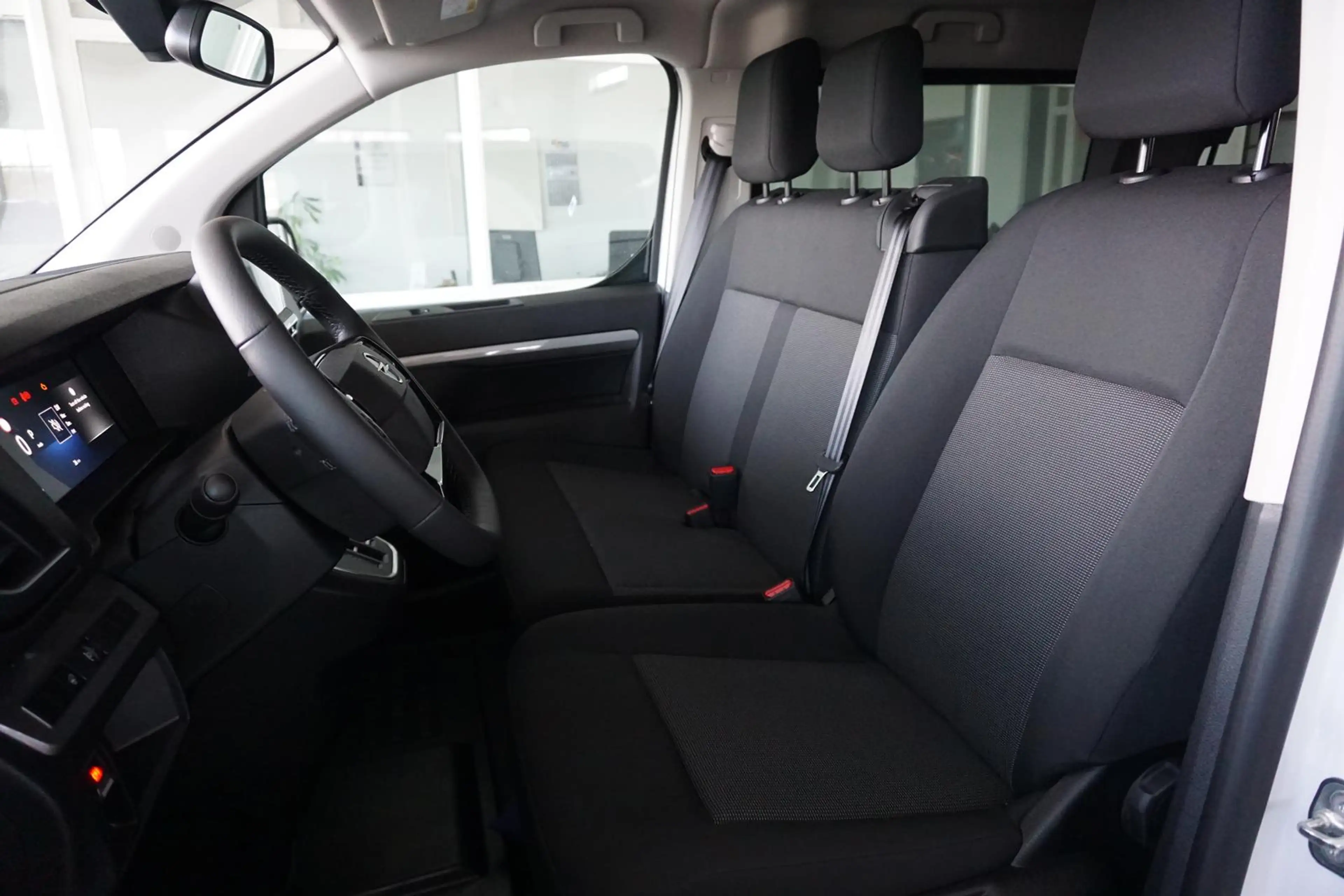 Opel Zafira Life 2.2 AT*9-Sitz Navi*AHK* Kamera*Sitzh — photo 13