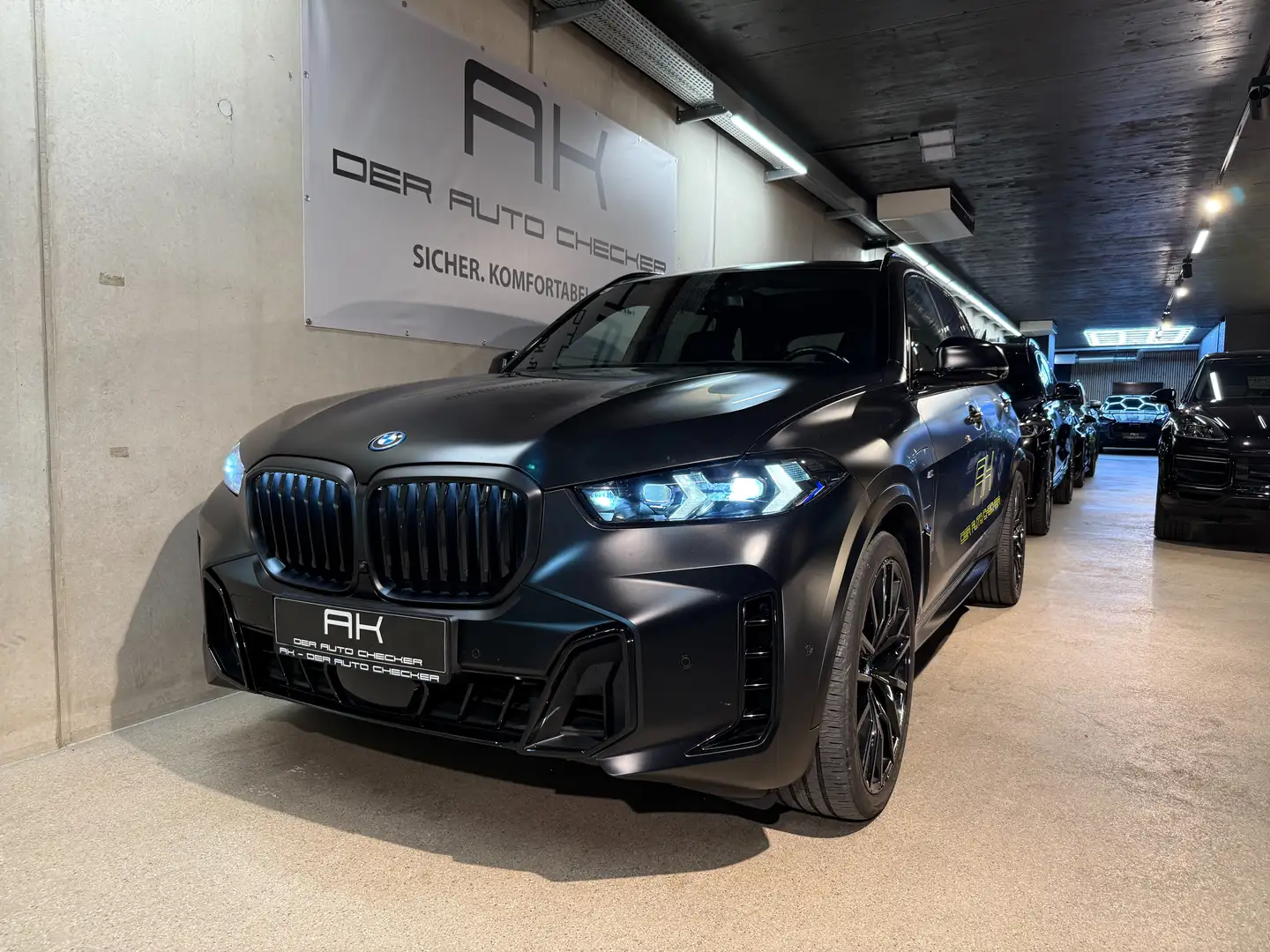 BMW X5 50 e xDrive M Sport *M Sportsitze Schwarz - 1