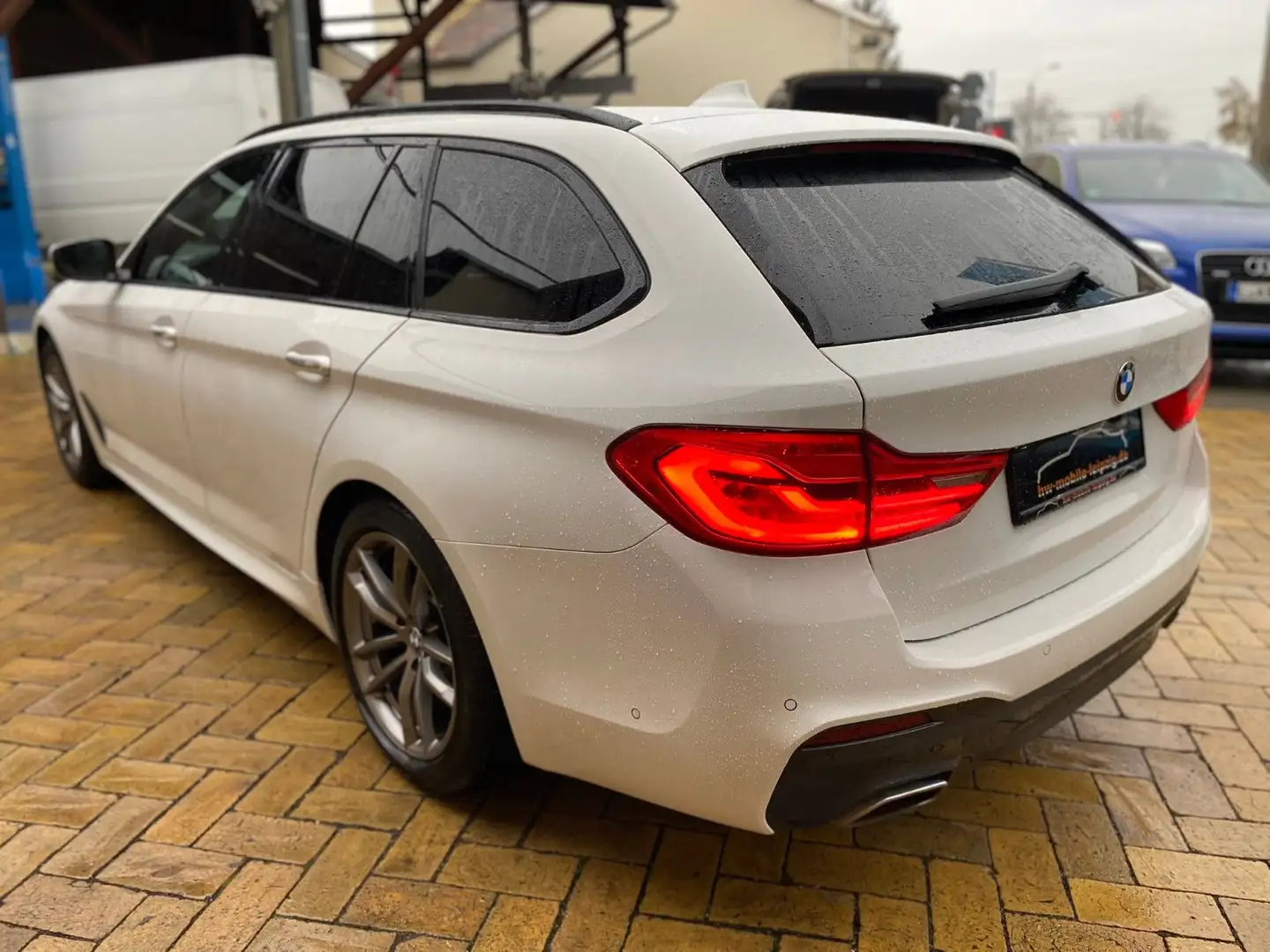 BMW 540 d xDrive M Sport LED H&K Kamera Panoramadach Wit - 2