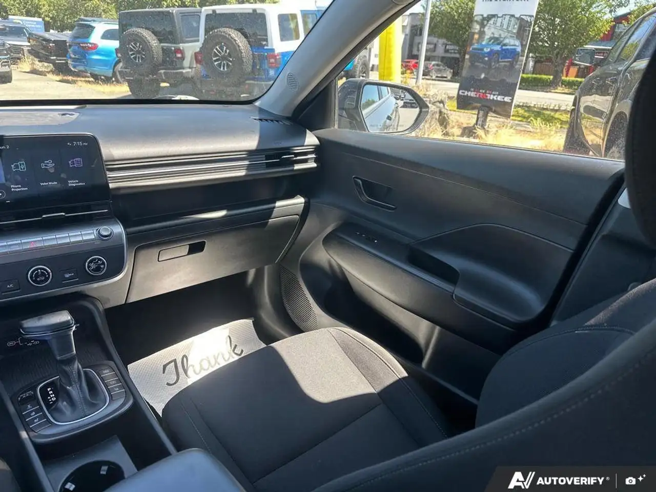 Hyundai KONA снимка Hyundai KONA