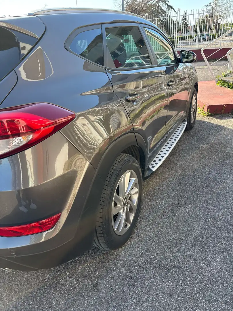 Hyundai TUCSON Tucson II 2015 1.7 crdi Comfort 2wd 115cv Marrone - 2