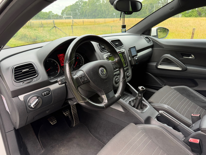 Volkswagen Scirocco 2.0 TSI Highline | Miltek + Rotiform + Verlaagd Nu — photo 15