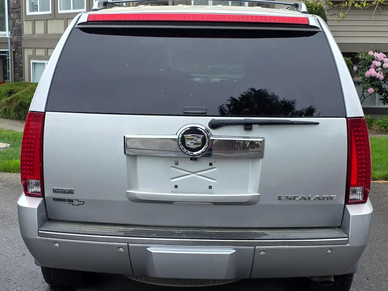Cadillac Escalade снимка Cadillac Escalade