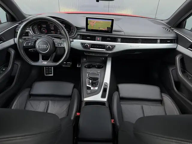Audi S4 view 15