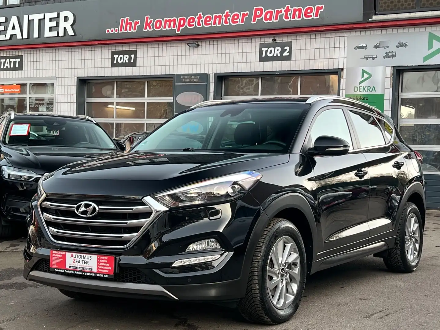 Hyundai TUCSON Style 2WD*TÜV*INS* Schwarz - 2