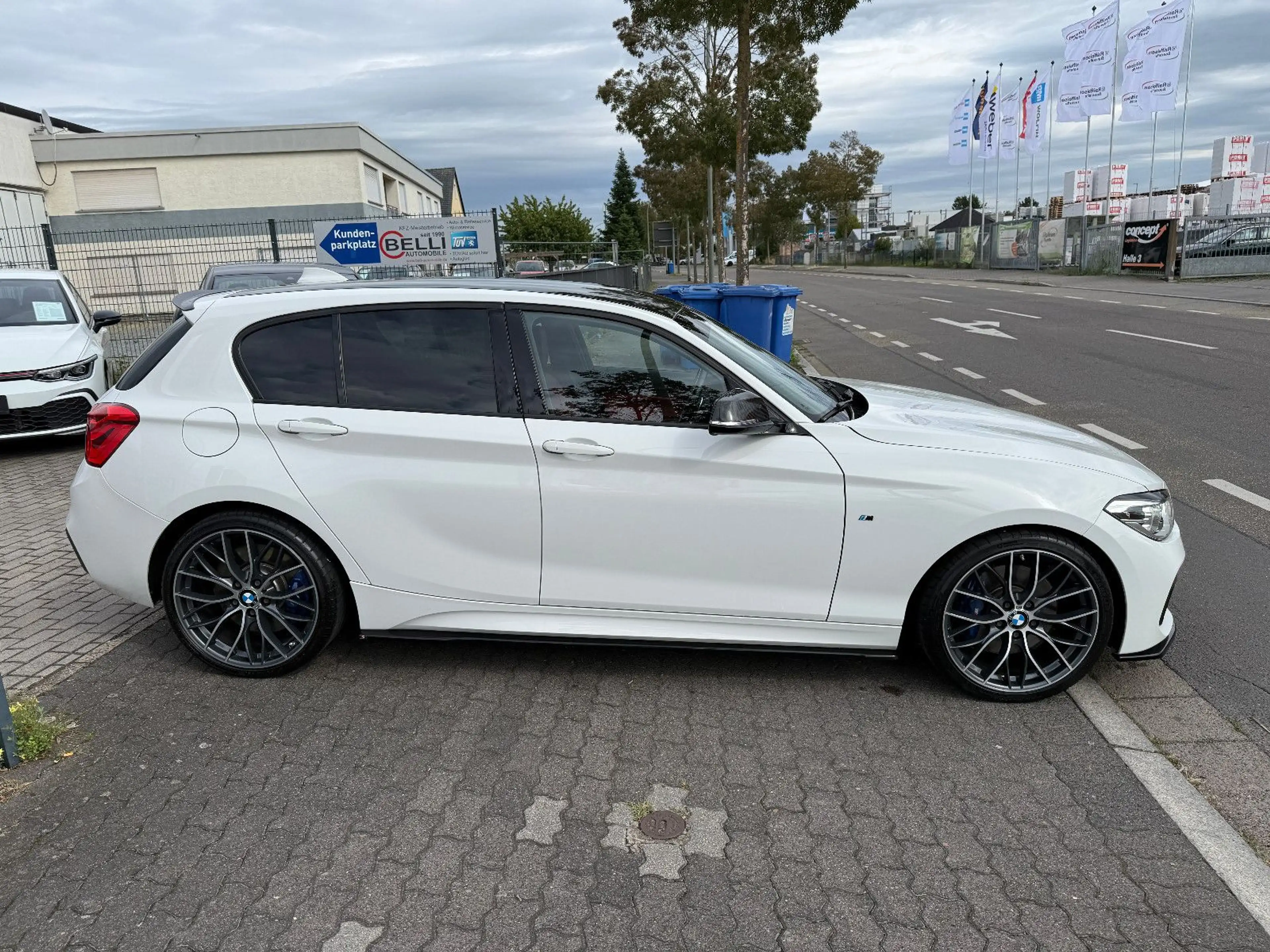 BMW 135 i xDrive Sport-Aut HK M-P.-AGA FINANZIERUNG — photo 4