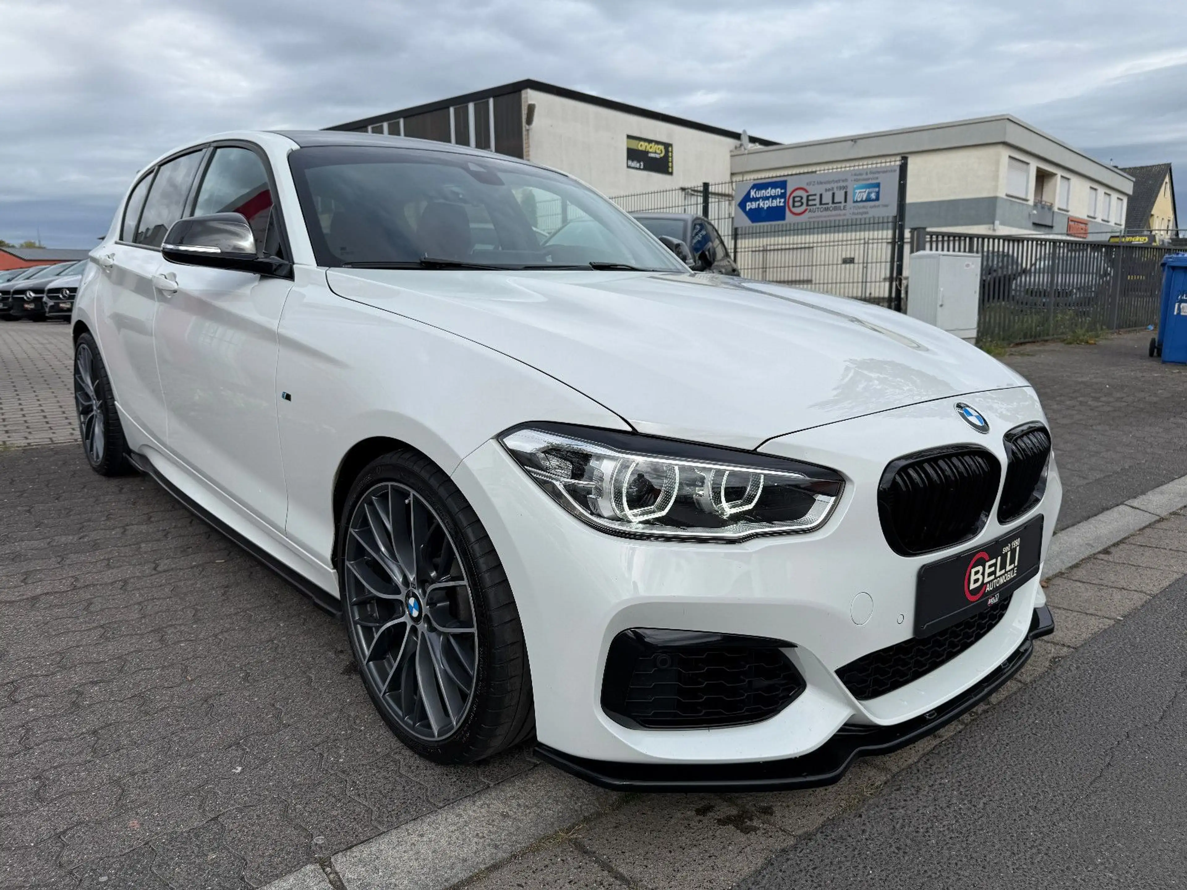 BMW 135 i xDrive Sport-Aut HK M-P.-AGA FINANZIERUNG — photo 3