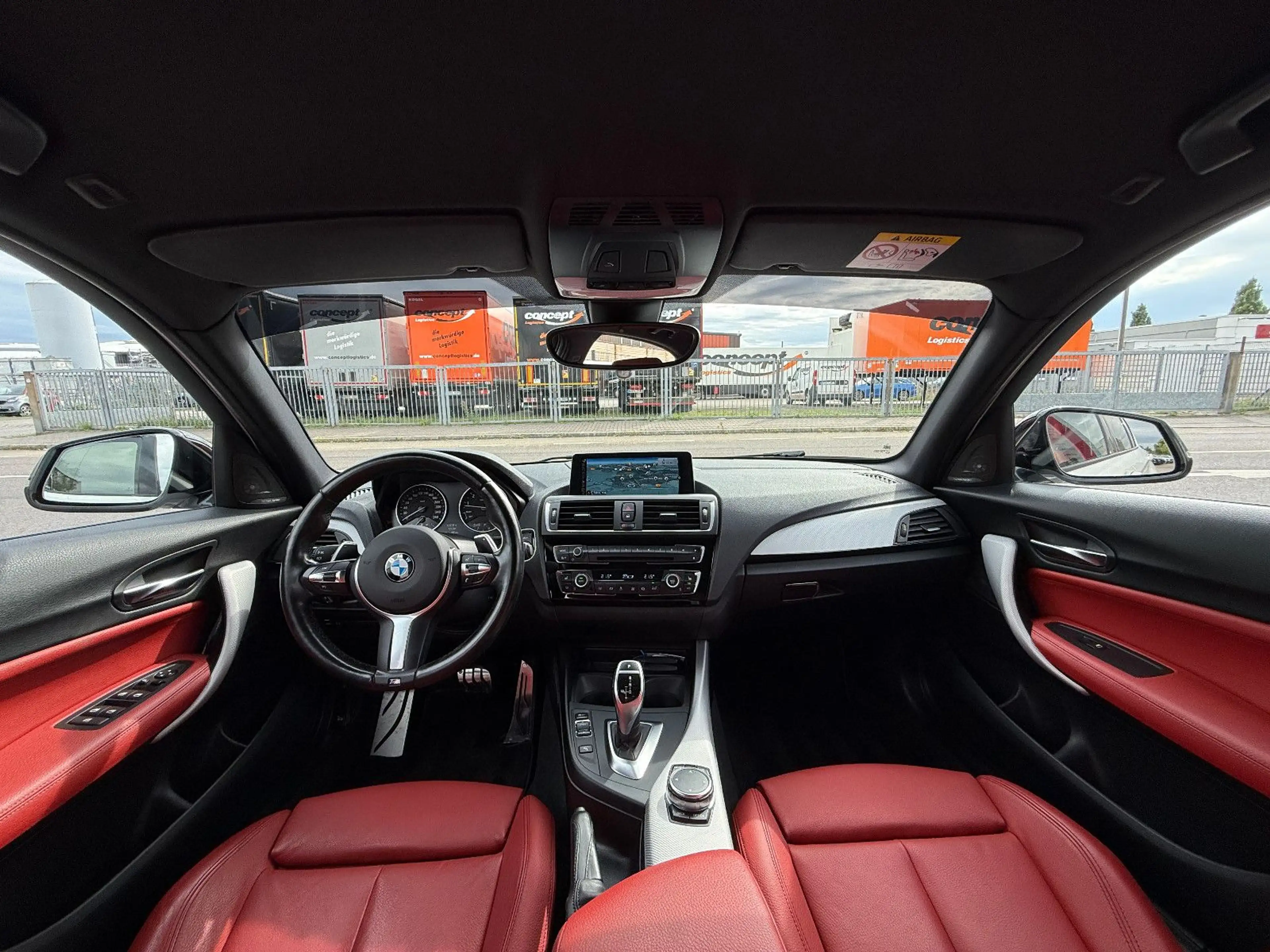 BMW 135 i xDrive Sport-Aut HK M-P.-AGA FINANZIERUNG — photo 14