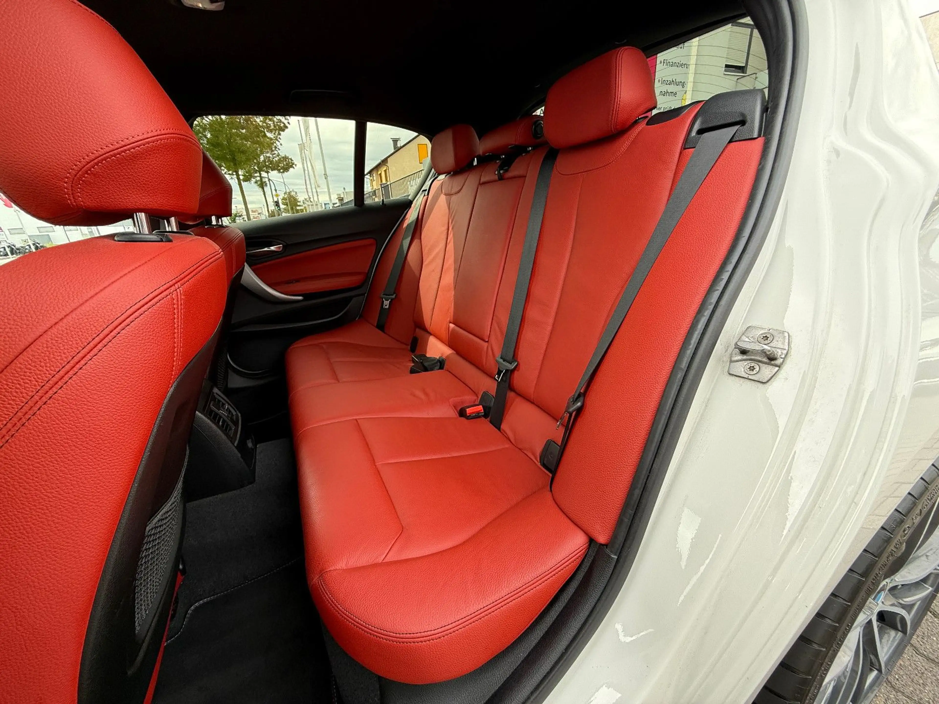 BMW 135 i xDrive Sport-Aut HK M-P.-AGA FINANZIERUNG — photo 13