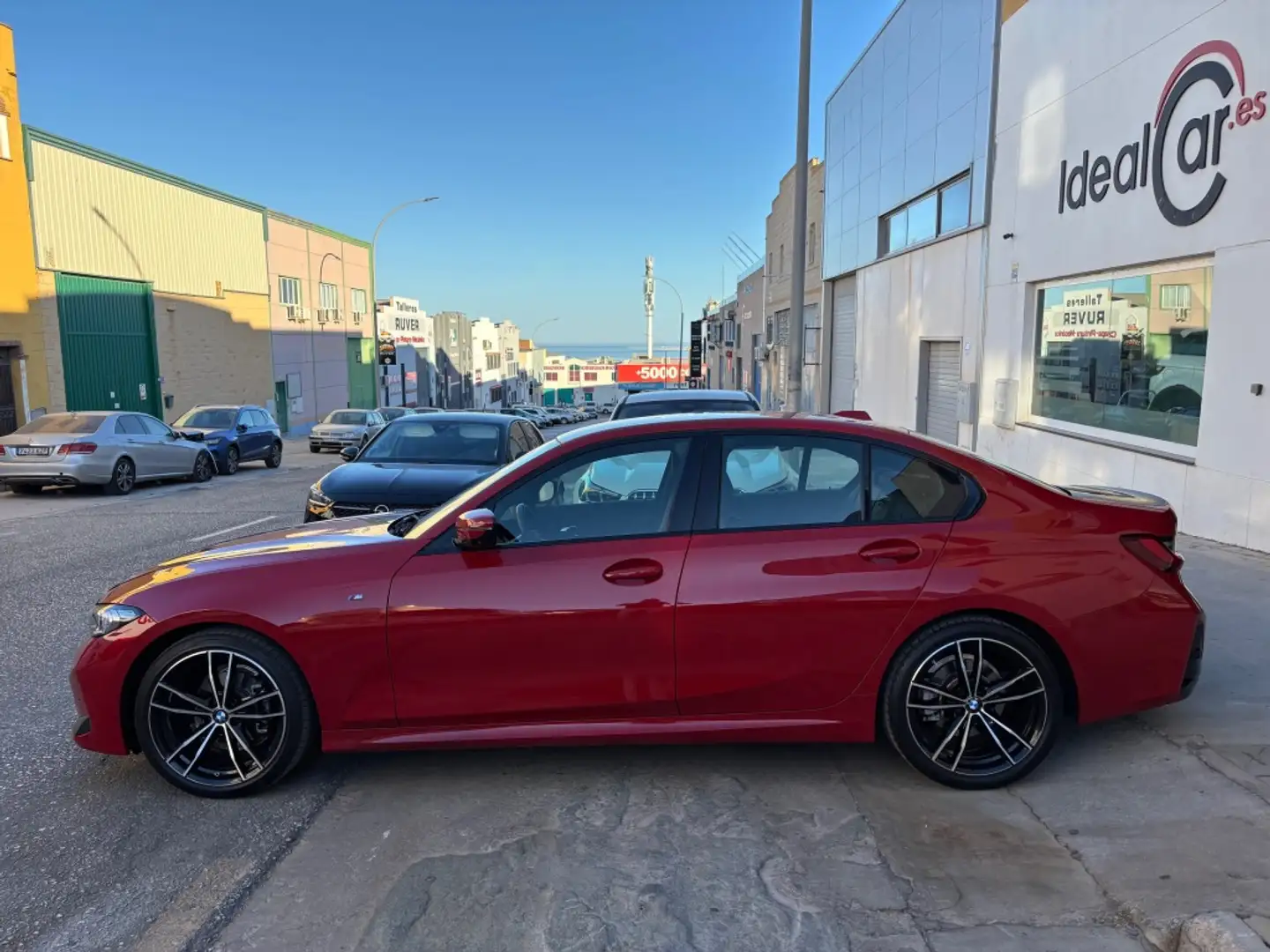 BMW 318 318dA M Sport Rojo - 2