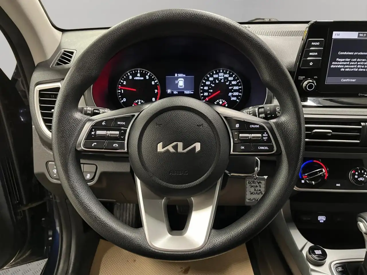 Kia Seltos снимка Kia Seltos