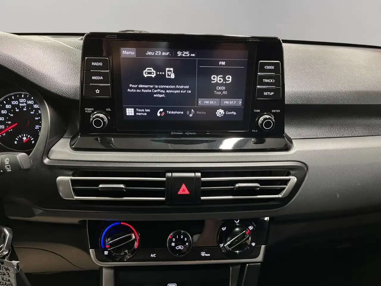Kia Seltos снимка Kia Seltos