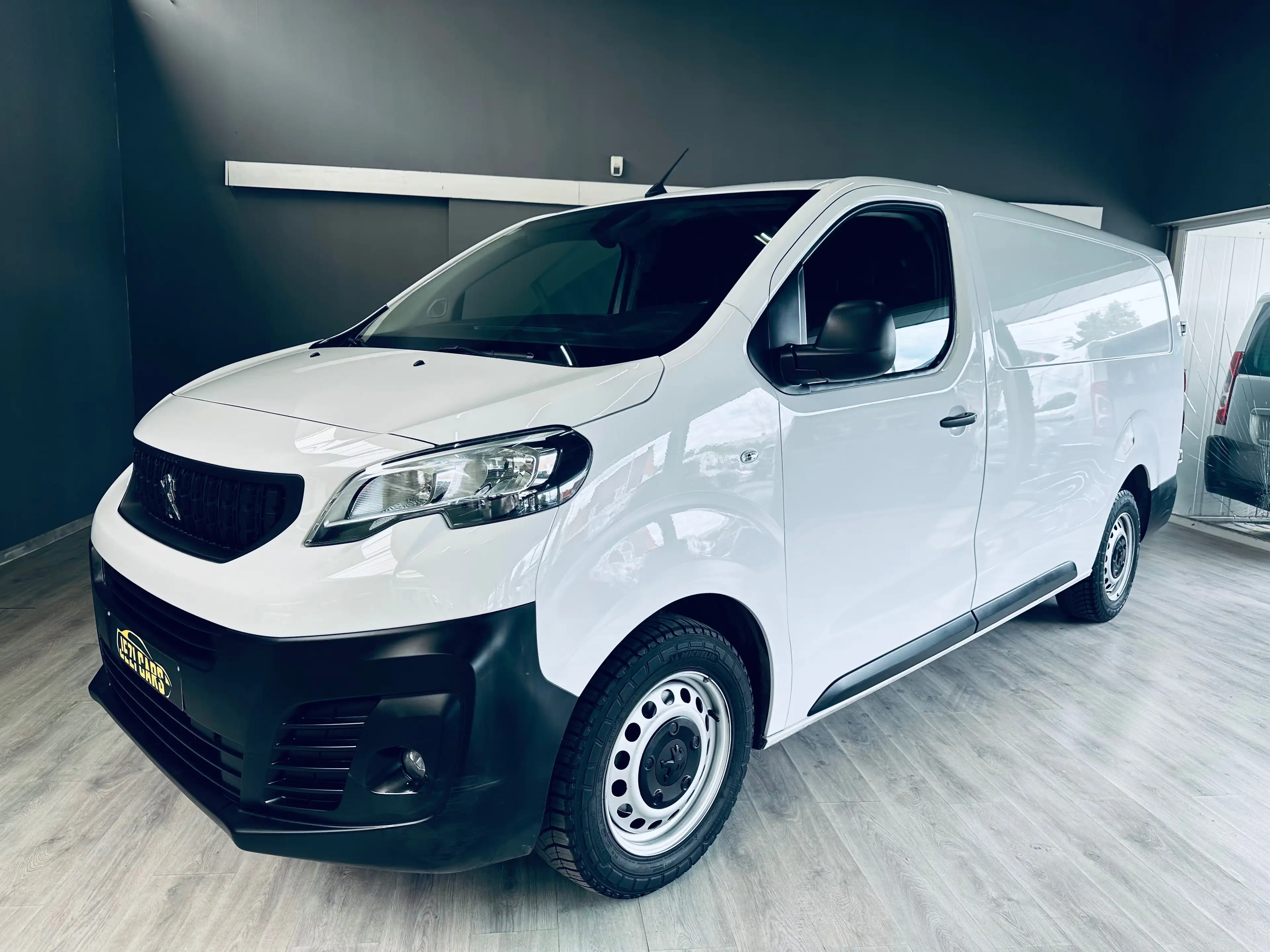 Peugeot Expert 2.0 BlueHDi L2 — photo 2