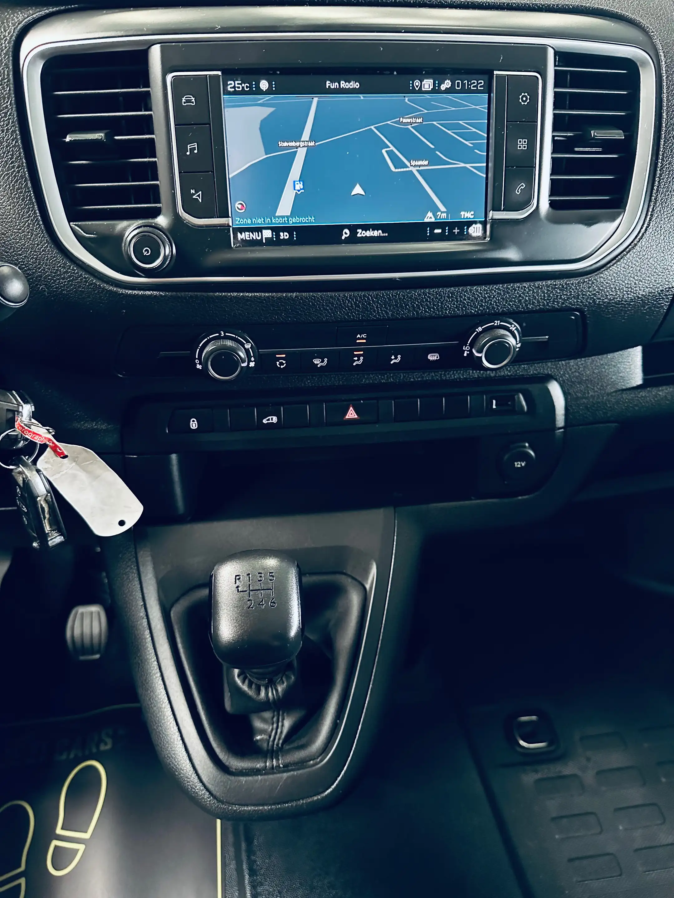 Peugeot Expert 2.0 BlueHDi L2 — photo 7