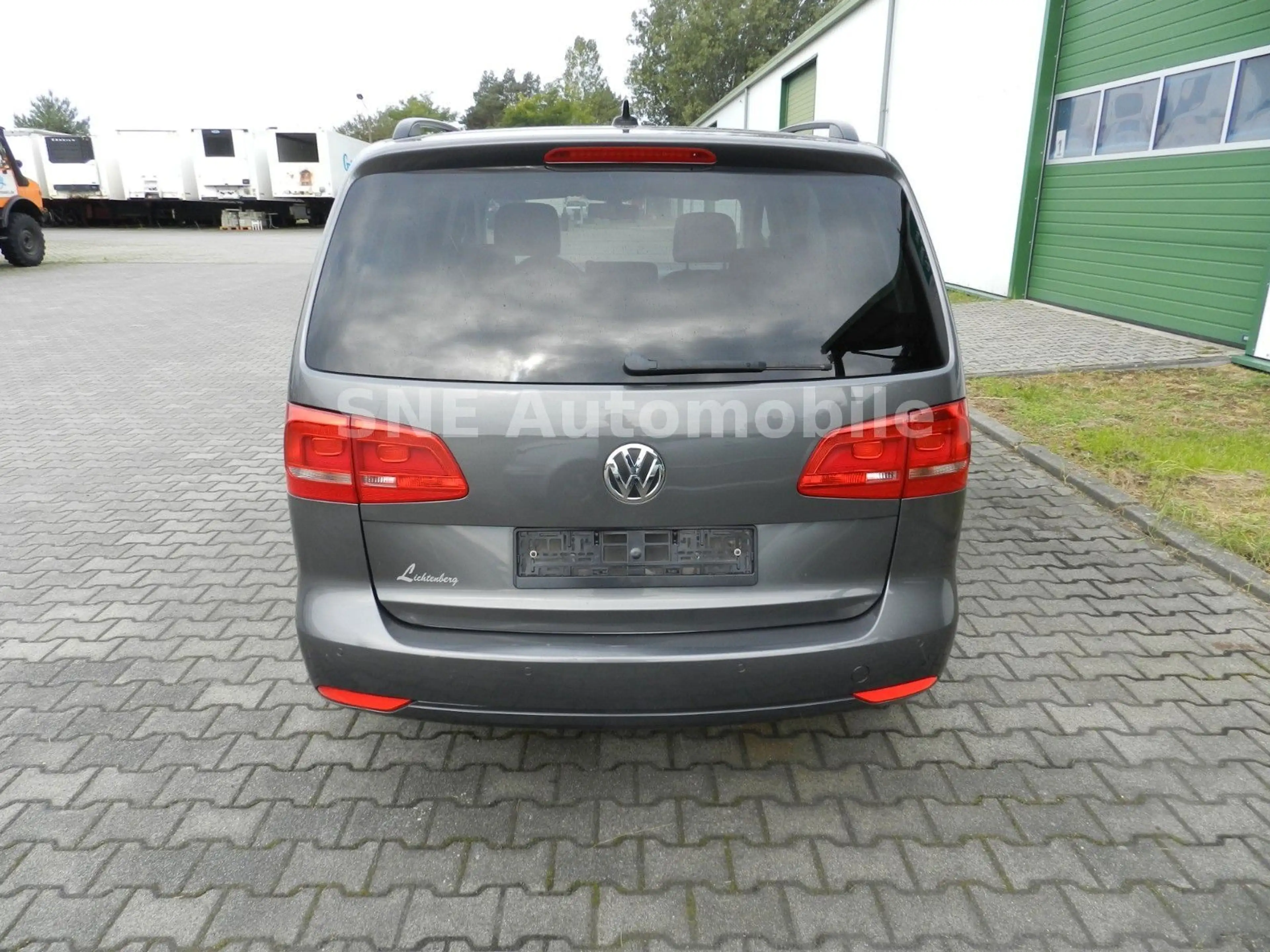 Volkswagen Touran Comfortline BMT — photo 7