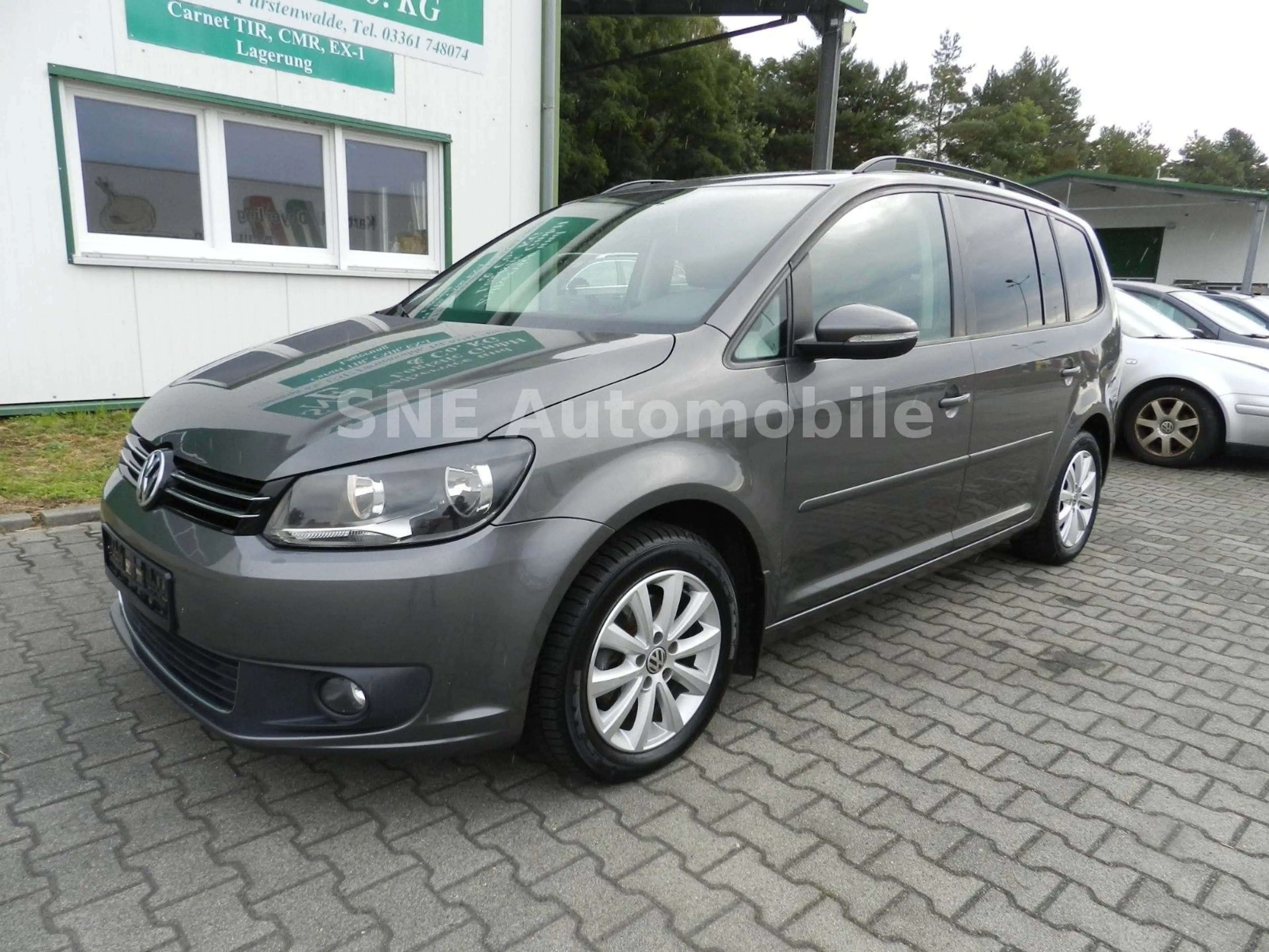 Volkswagen Touran Comfortline BMT — photo 2