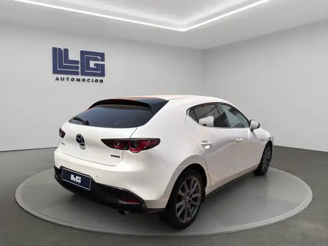 Mazda Mazda3 view 5