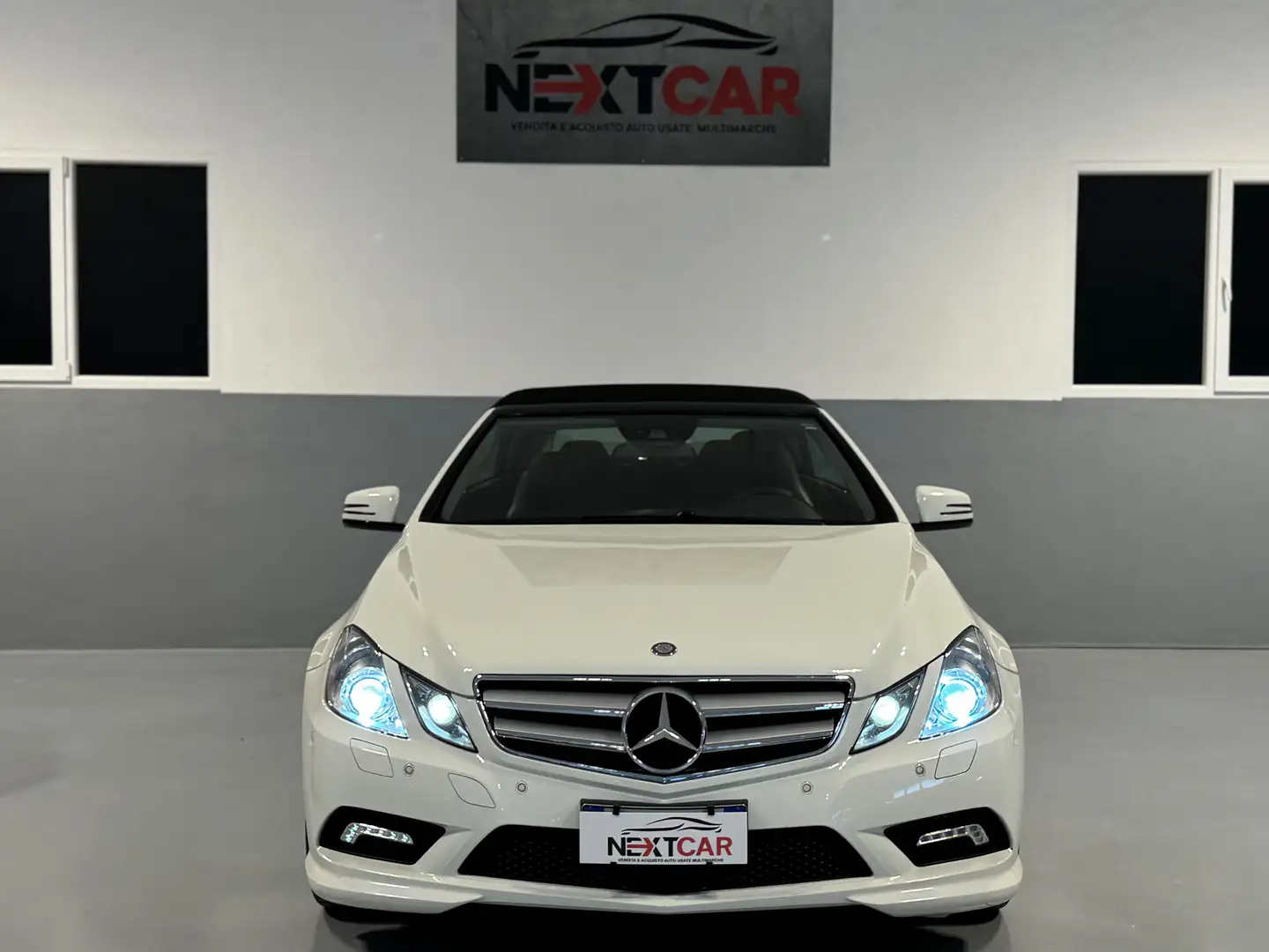 Mercedes-Benz E 350 E Cabrio AMG line  73.000 Km! Unico Proprietario ! Weiß - 2