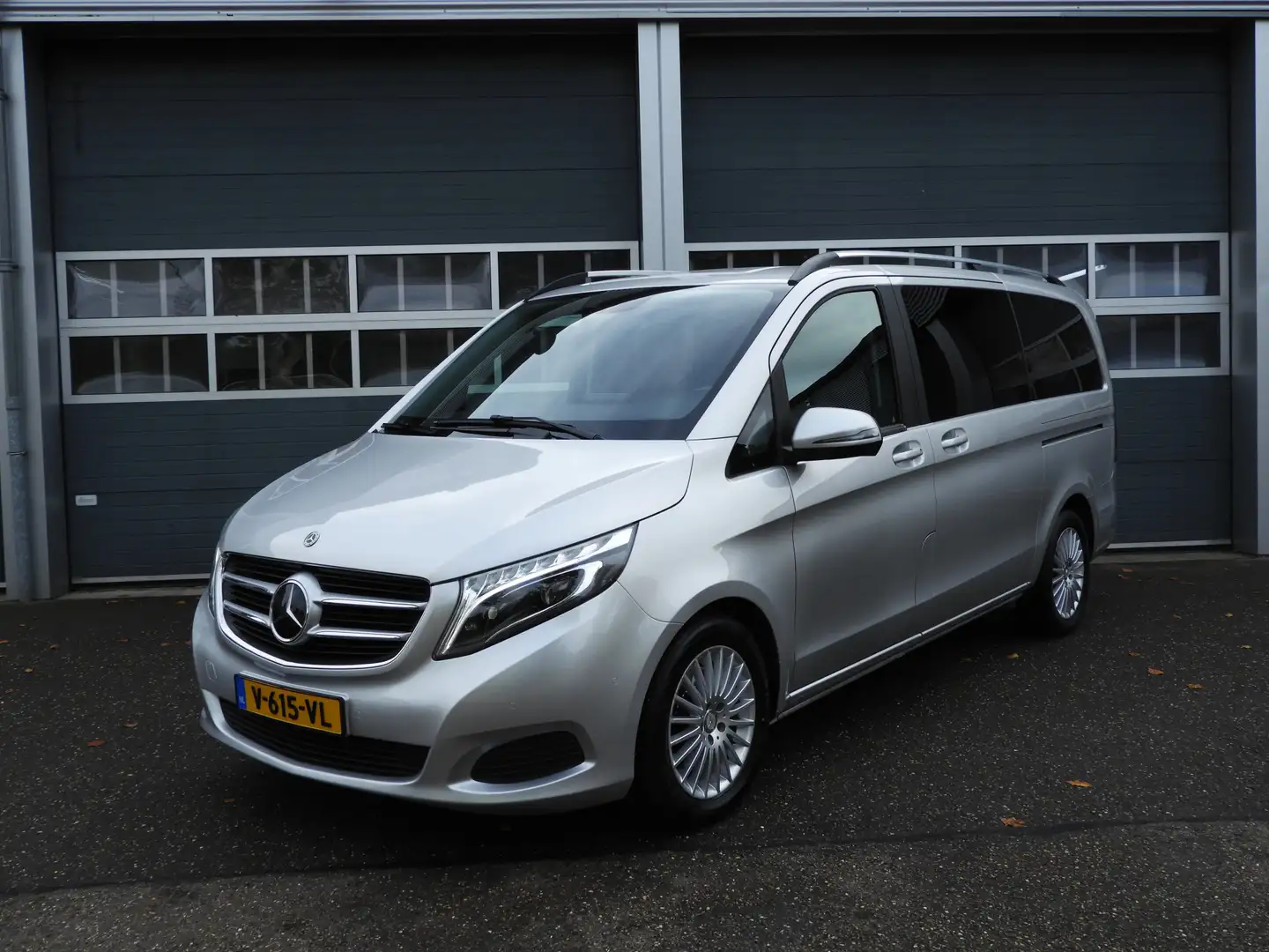 Mercedes-Benz V 250 250d Lang DC Avantgarde Zilver - 1