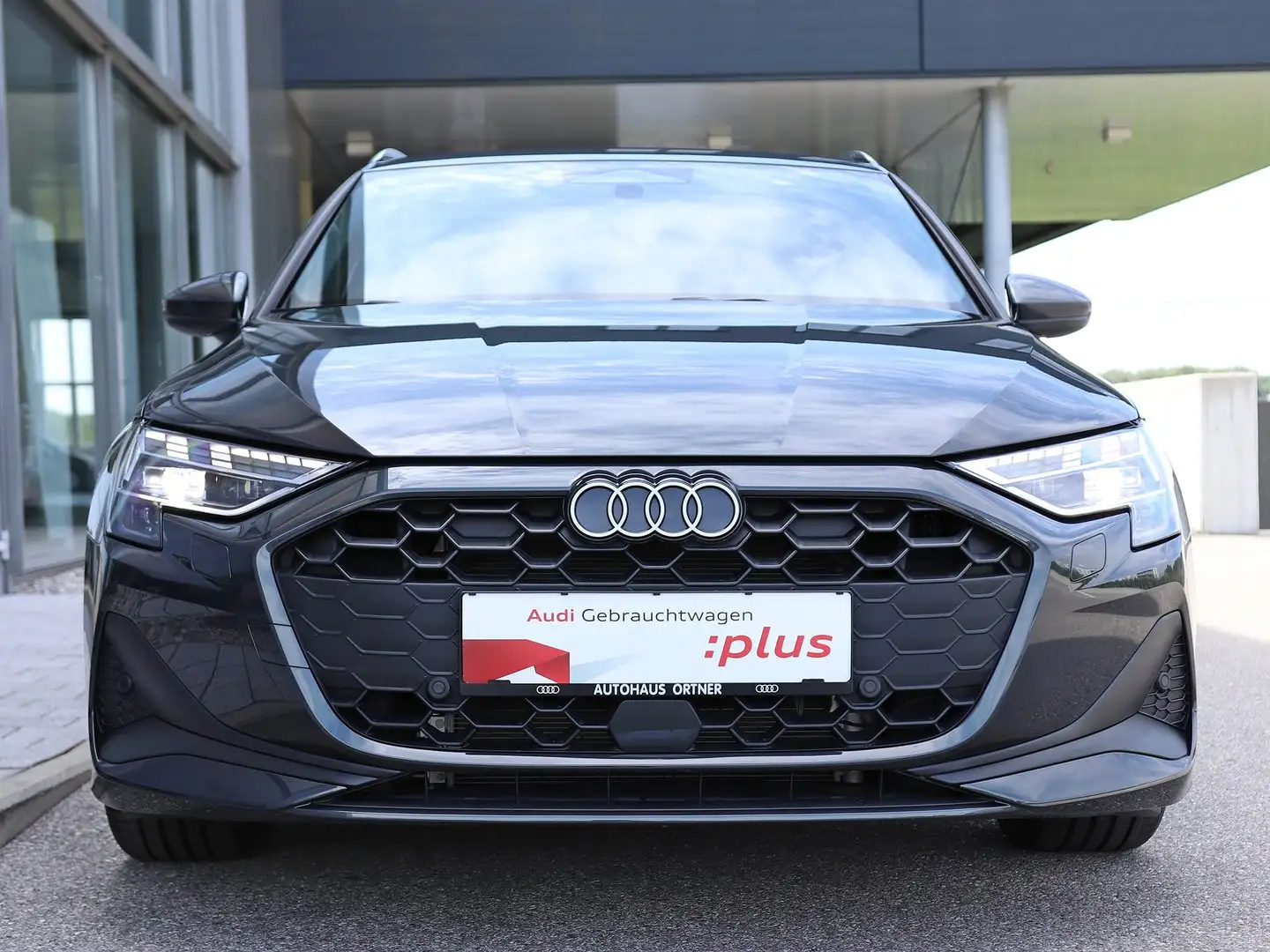 Audi A3 40 TFSI e Grau - 2
