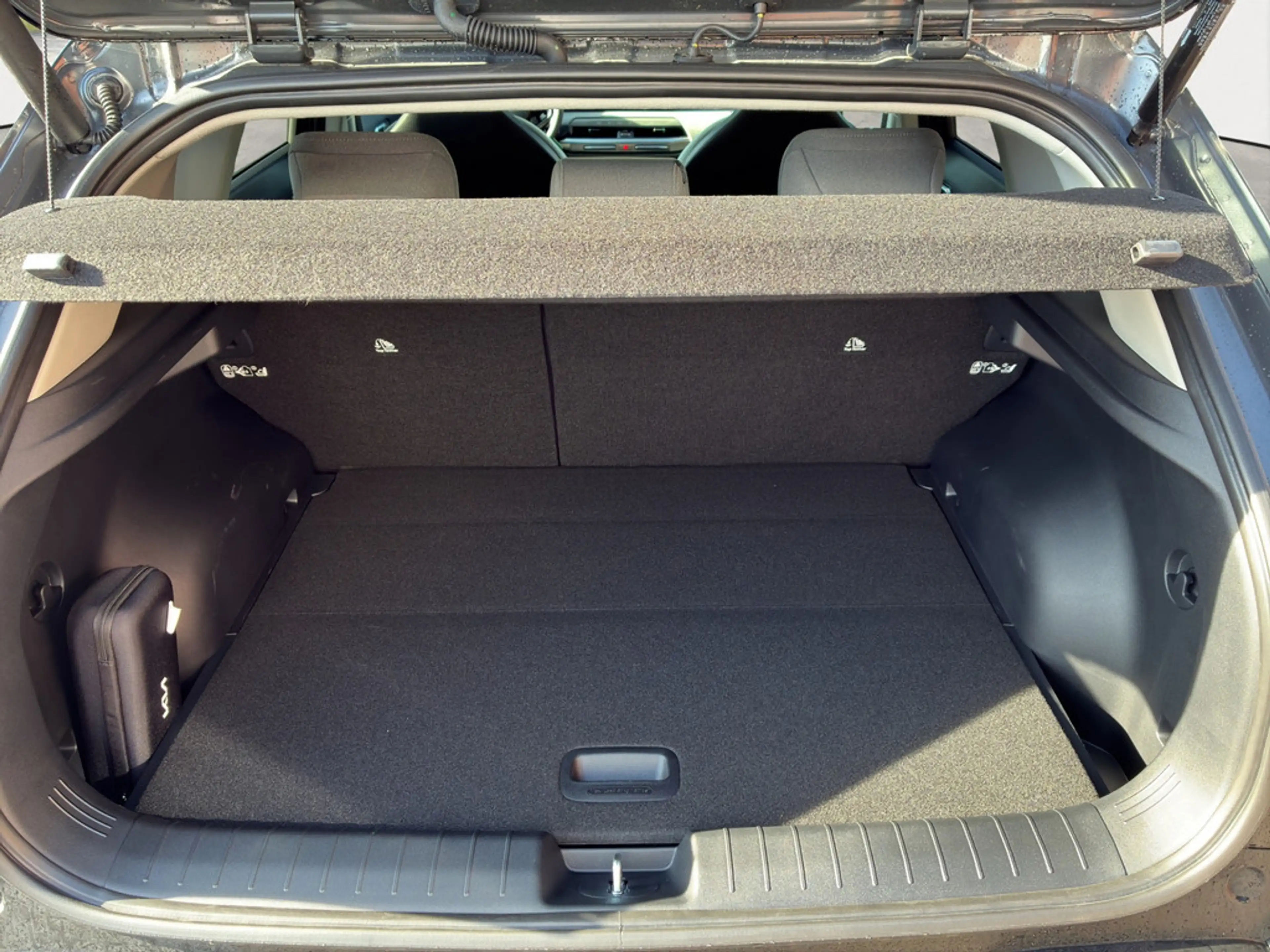 Kia EV4 81.4 EARTH | VOLL | P3-P9 | GLASDACH | 19" | — photo 11