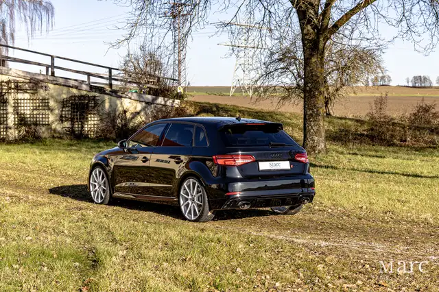 Audi RS3 view 4