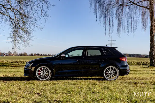 Audi RS3 view 7