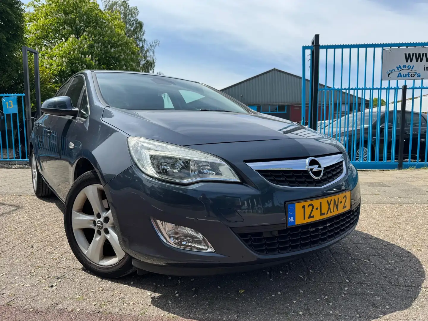 Opel Astra 1.4 16v A-C Elek Pakket Lmv Navi Pdc Trekhaak Azul - 2