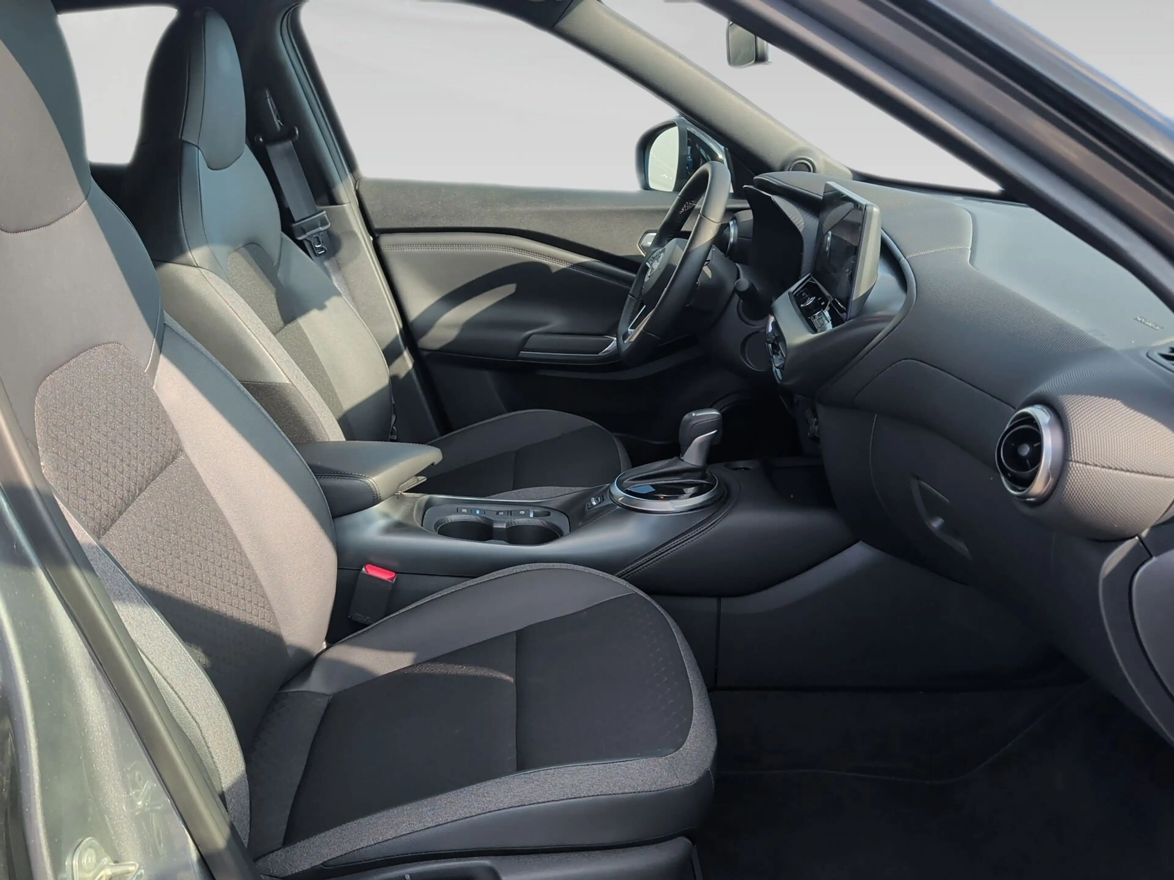 Nissan Juke Hybrid n-connecta Zweifarb+Navi+Kamera+PDC+Keyless — photo 11