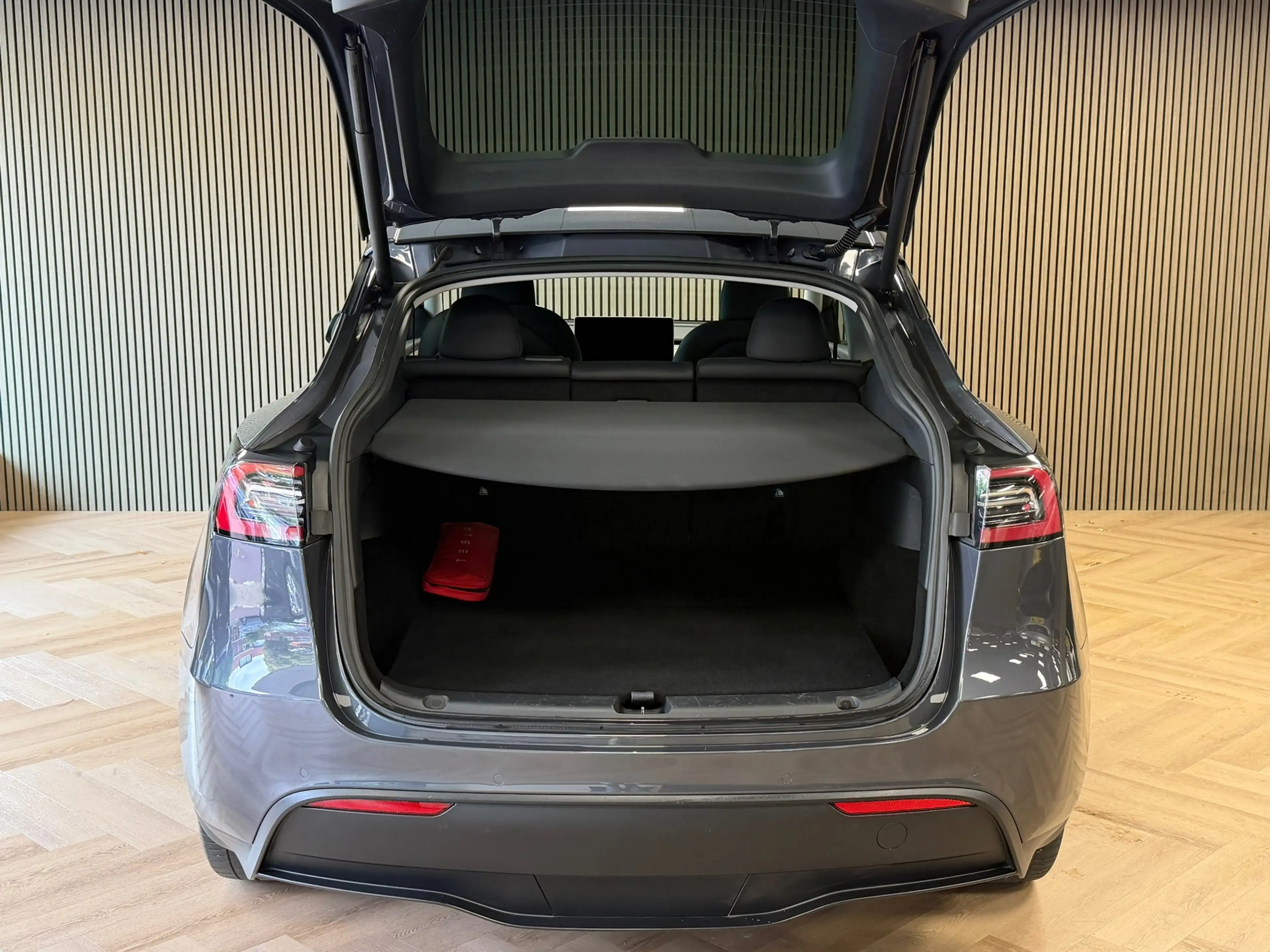 Tesla Model Y Long Range AWD 75 kWh 533KM bereik WLTP — photo 6