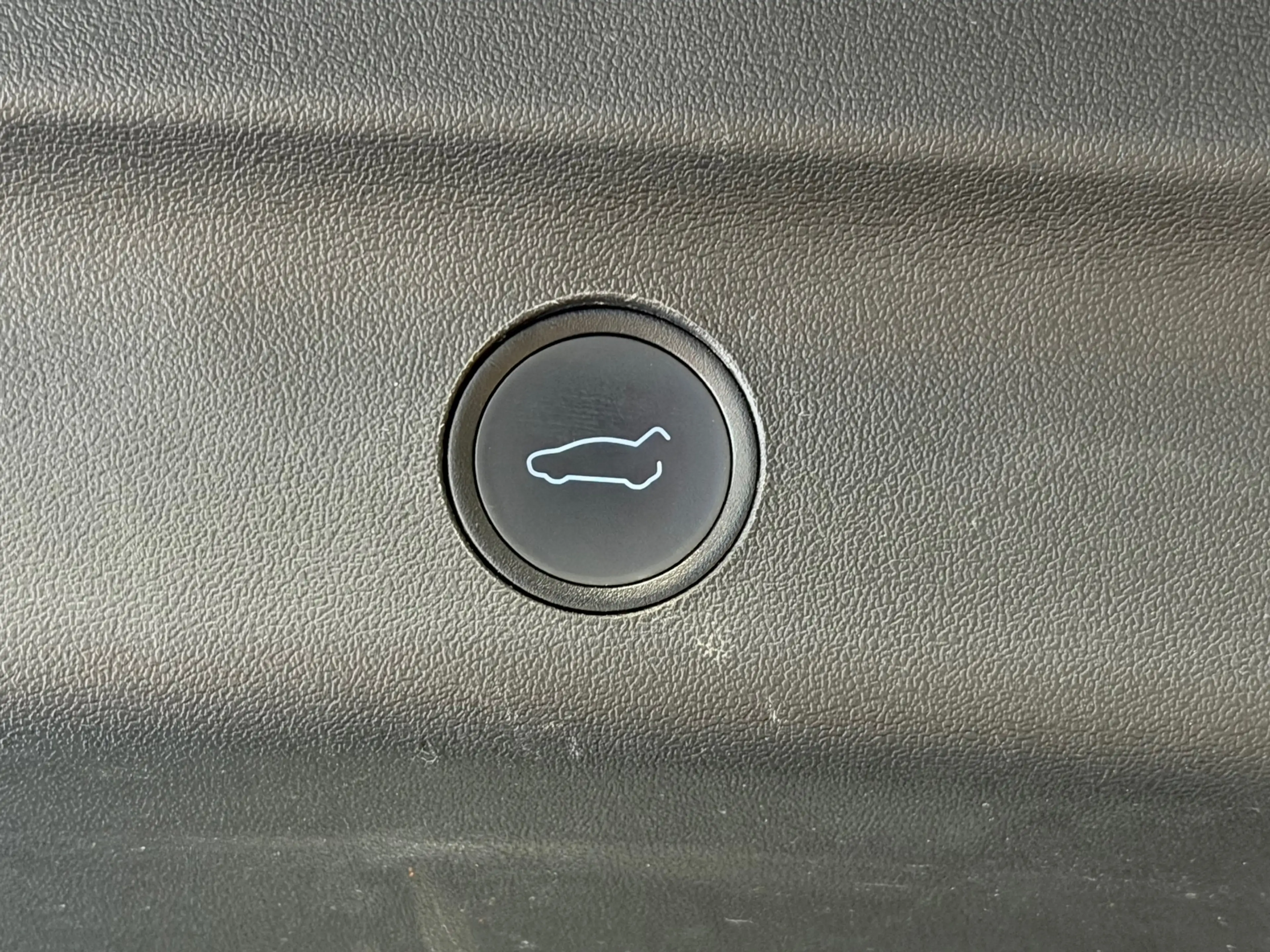 Tesla Model Y Long Range AWD 75 kWh 533KM bereik WLTP — photo 7